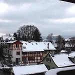Apartment Hammer