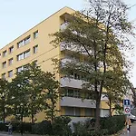 Swiss Star Oerlikon - Self Check-in Apartment
