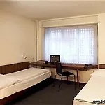 Alexander Old Town Guest house 2*