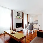 Premium By Livingdowntown Apartment