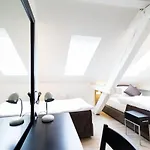 Hotel Sleep & Go Self-Check-In