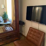 Dakini's Bed & Breakfast Zurich