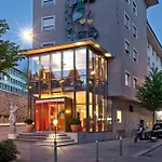 Hotel Du Theatre