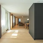 Ema House Serviced Apartments Superior Downtown