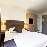 Hotel Sleep & Go Self-Check-In