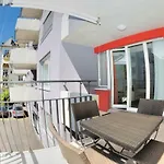 Stylish 1Br Near Lake And Opera - Flower 11