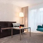 - Lindenstrasse 4* Zurich