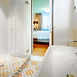 Luxury Residences By Widder Apartment *