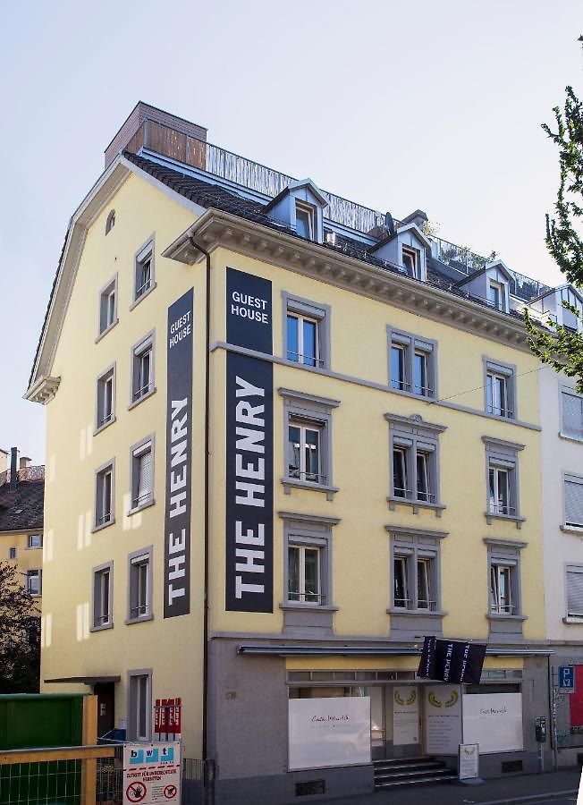 The Henry Self Check-in Zürich