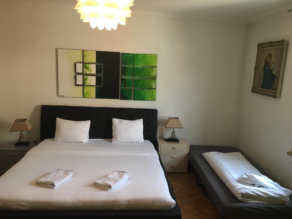 Zuerizimmer *