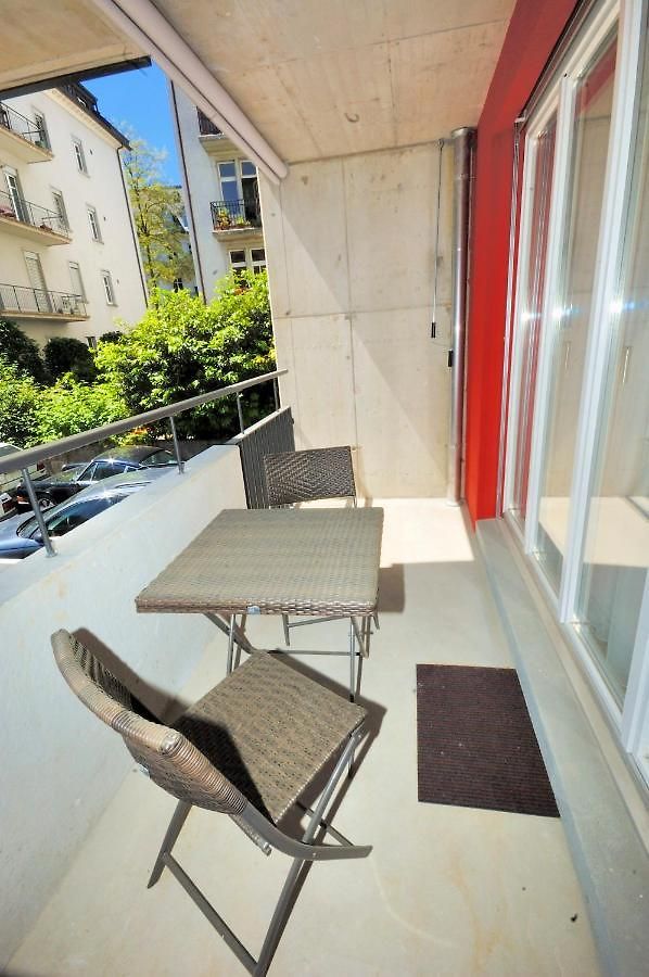 Stylish 2br Near - Flower 3 Apartment *