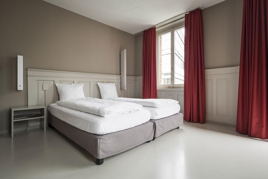 Rothaus Hotel 2*
