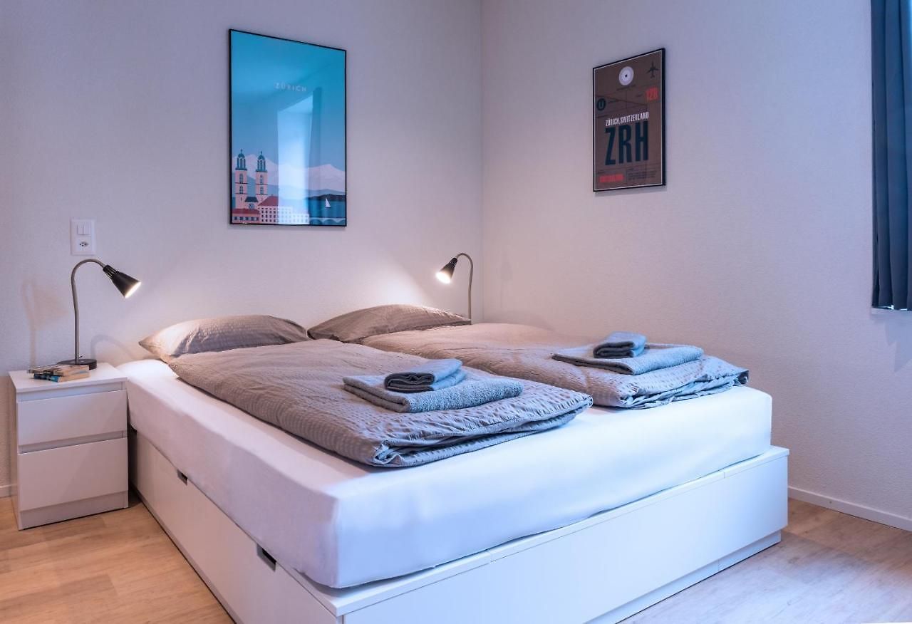 Hitrental Station Apartment *
