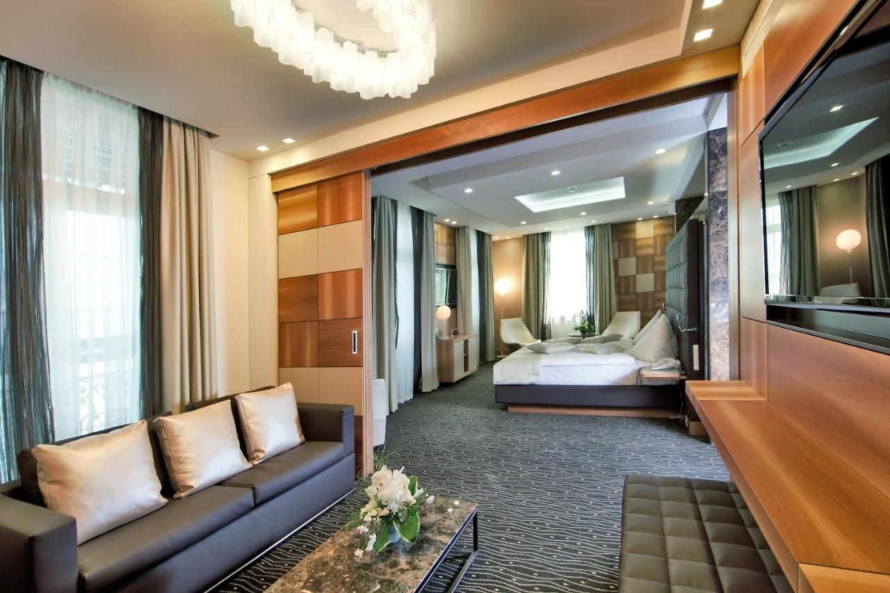 Hotel St.gotthard 4*