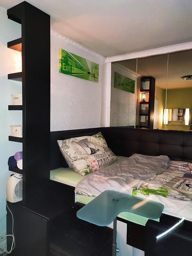 Room in Guest room - Mini-Apartement in Zurich Zürich