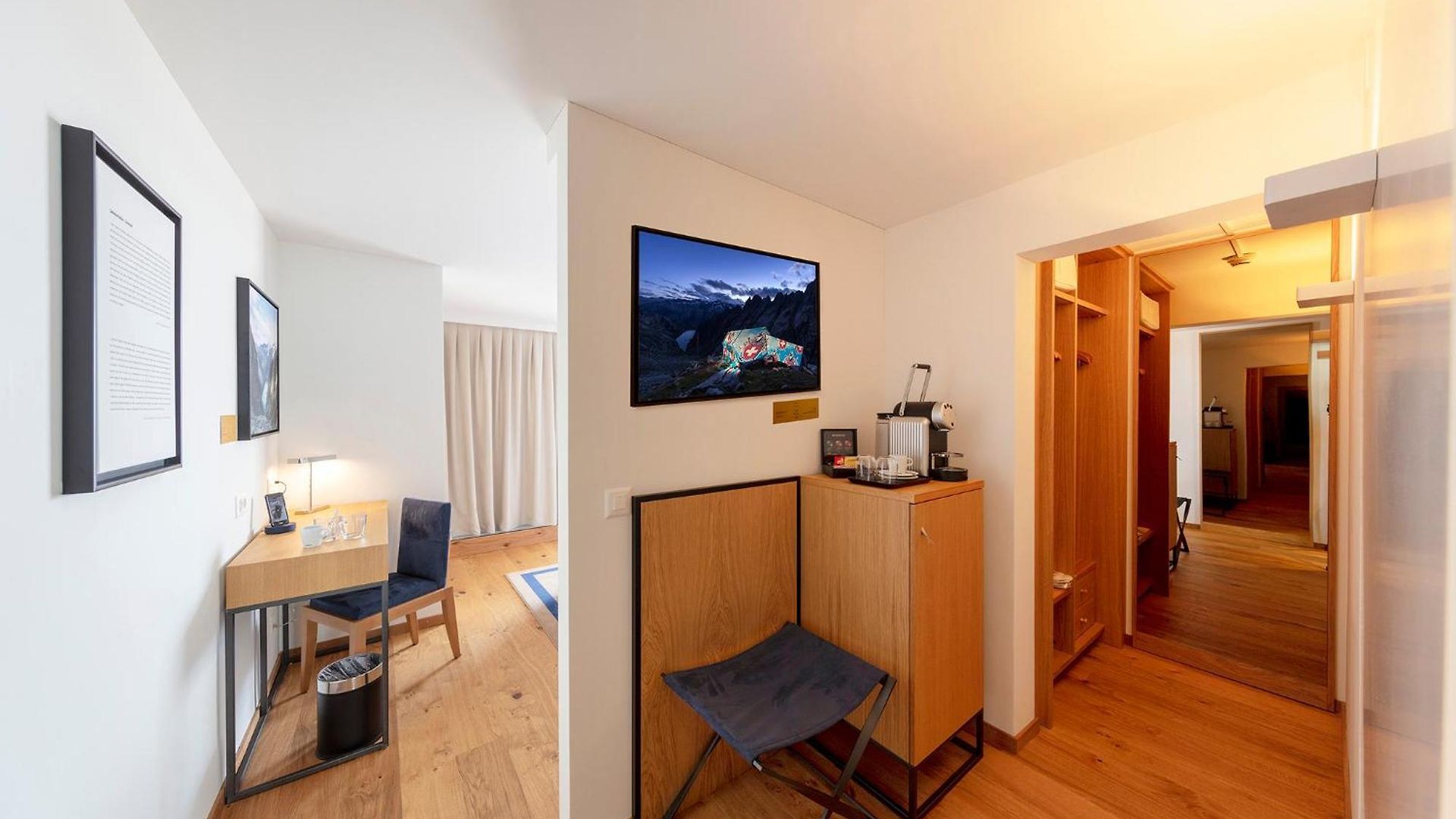 Fred Leonhardstrasse - Mobile Check-in Hotel Zürich