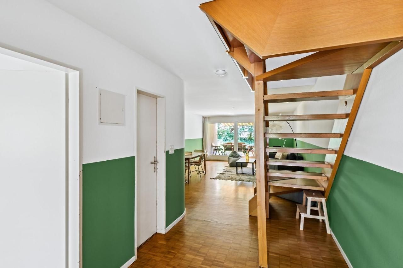 Cozy Close To The Center Of Forch Apartment