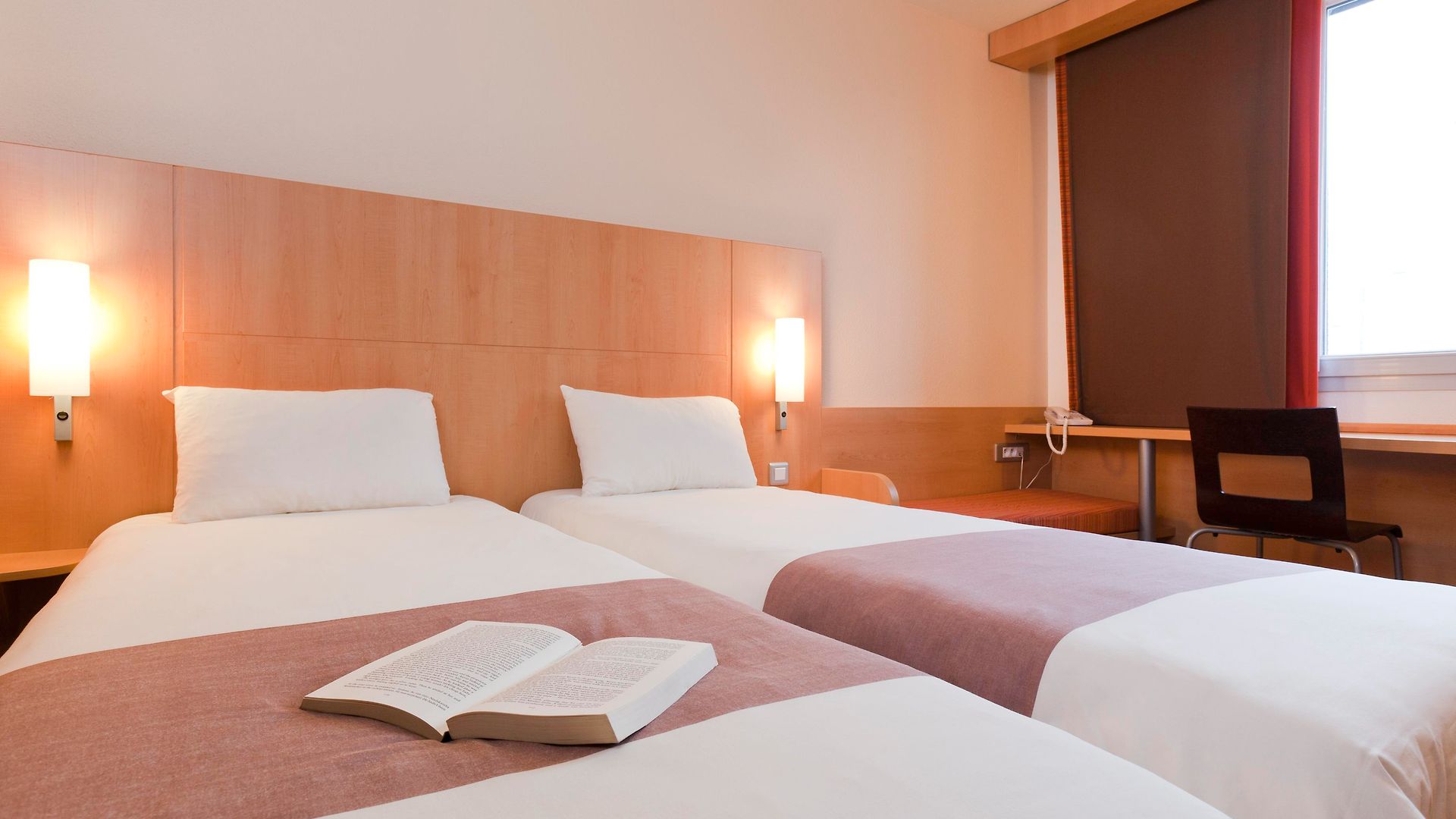 Ibis Messe Airport Hotel Zurich
