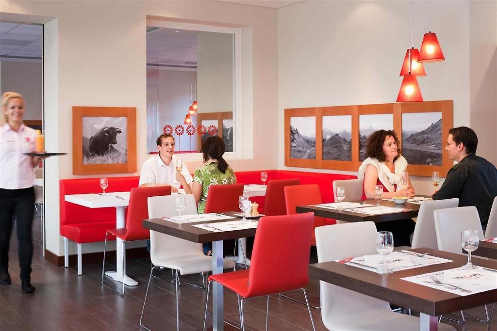Ibis Messe Airport 3* Zürich