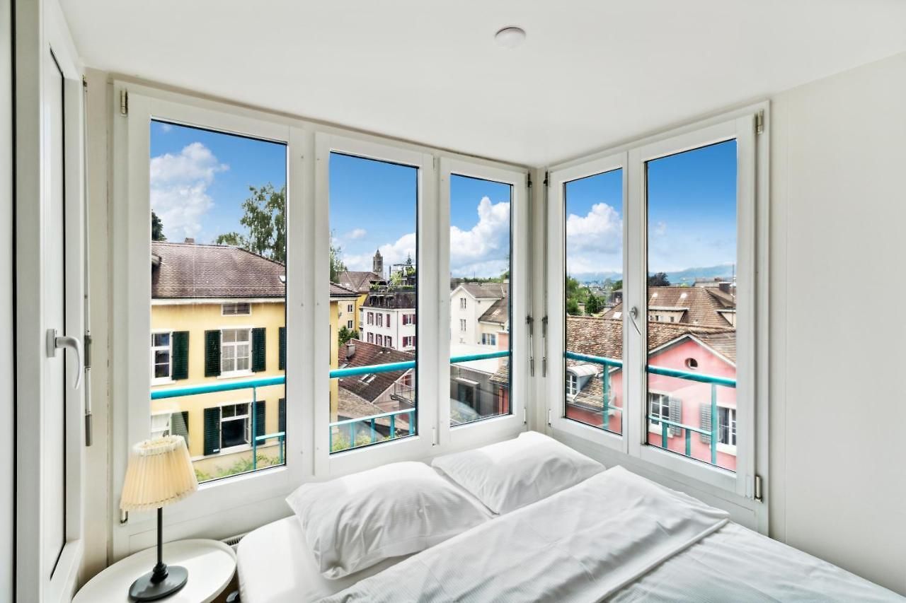 Spacious Hoting Apartment Zürich