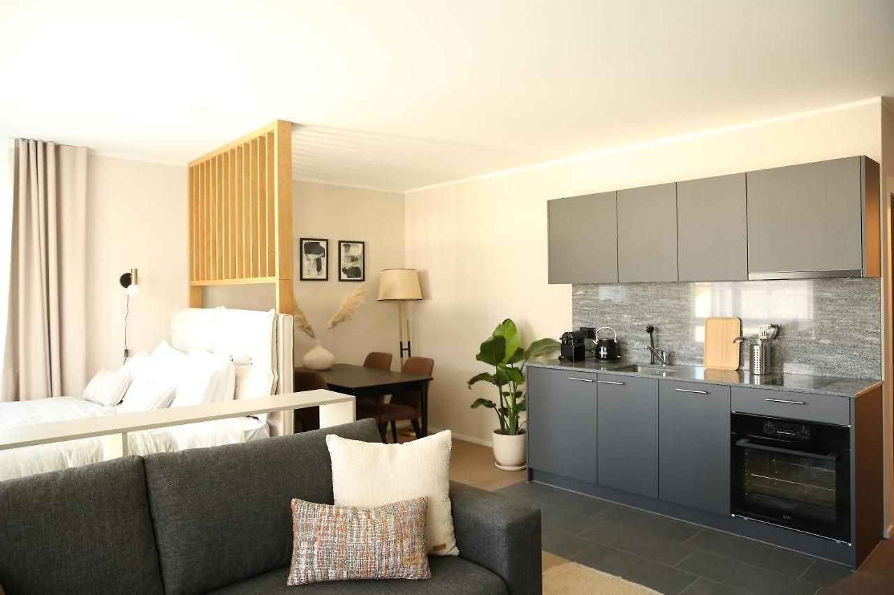 Aparthotel Lamira Serviced 4*