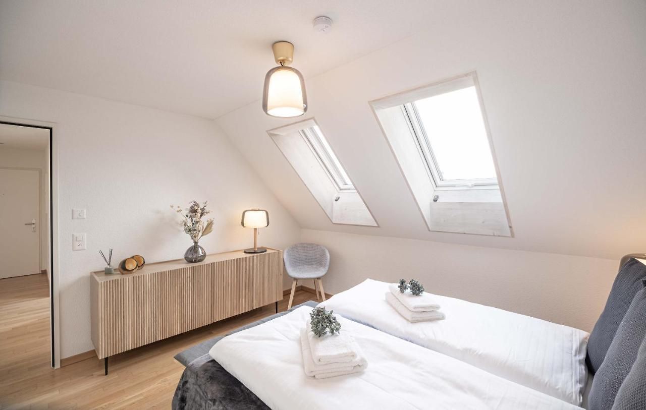 Modern 3bdr Duplex With Skyroof In Trendy West Apartment *