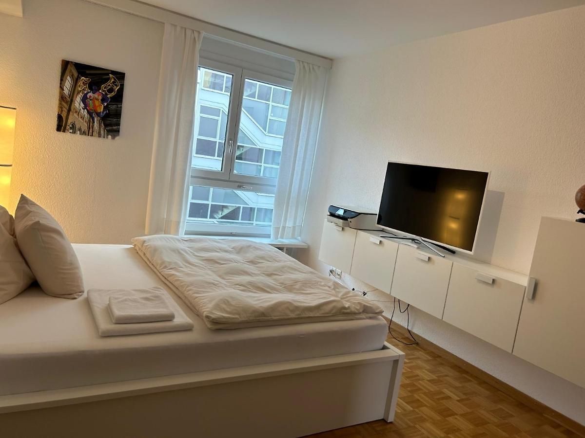 Elisa 6 Apartment