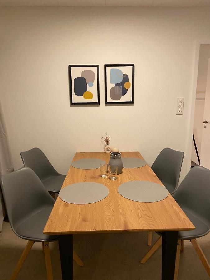 Comfort 1 And 2bdr Close To Airport Apartment *