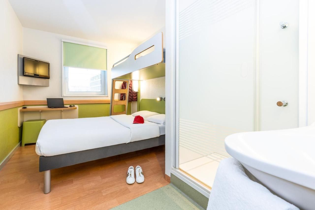Ibis Budget West Hotel
