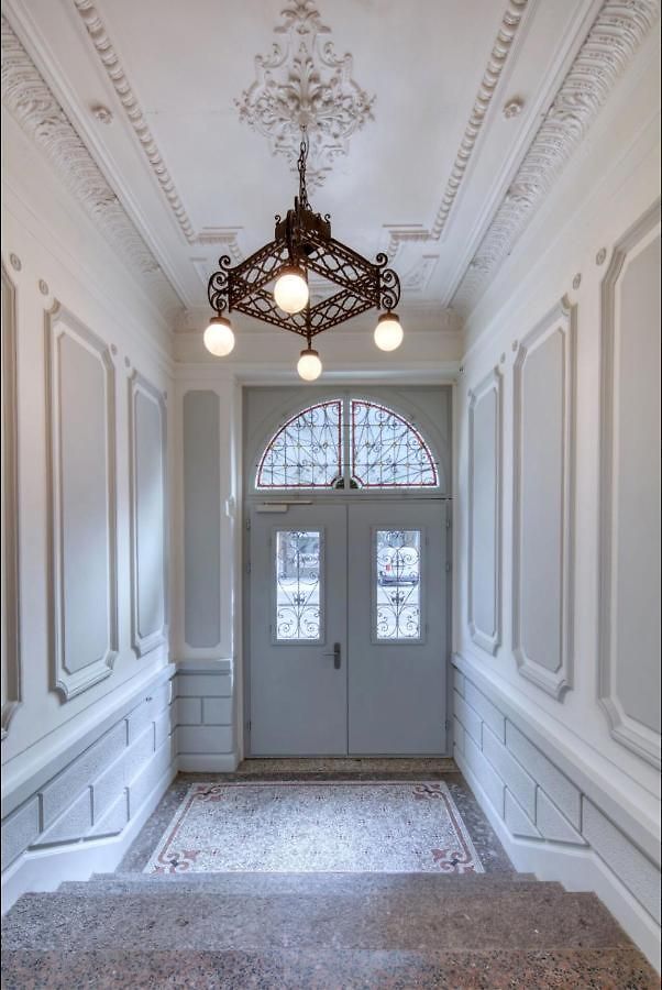 Exclusive Next To Main Station Apartment