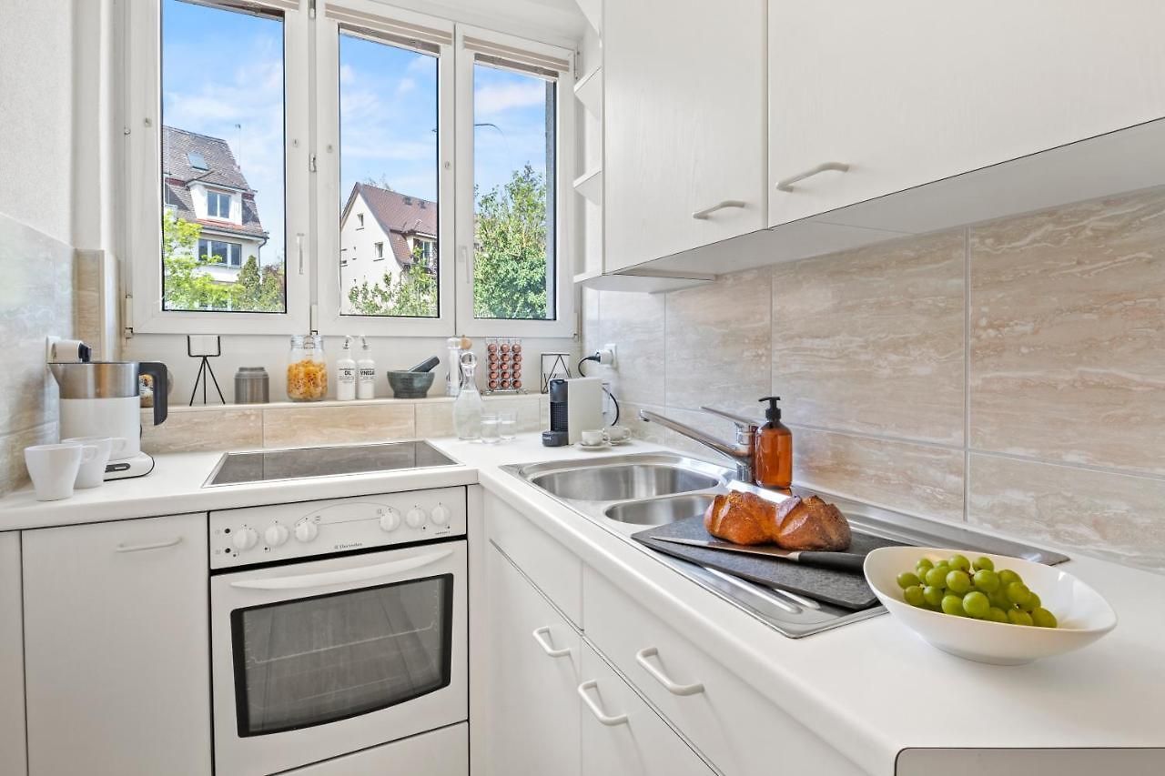 Close To & Balcony 1 Bdr Wollishofen Self Check In Apartment Zurich