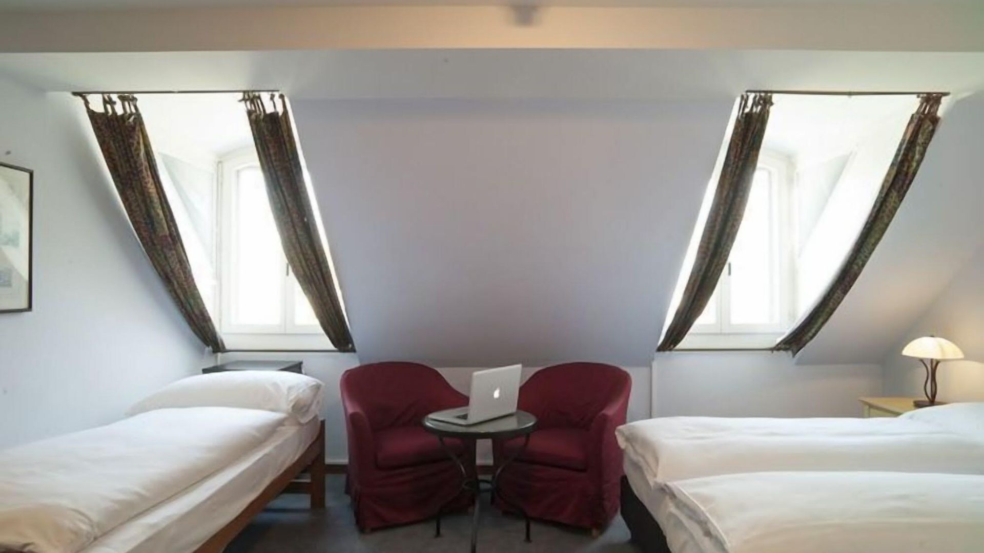 Montana Hotel 3*