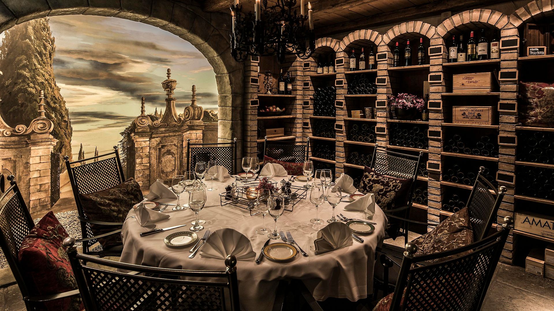 Plaza Hotel 4*