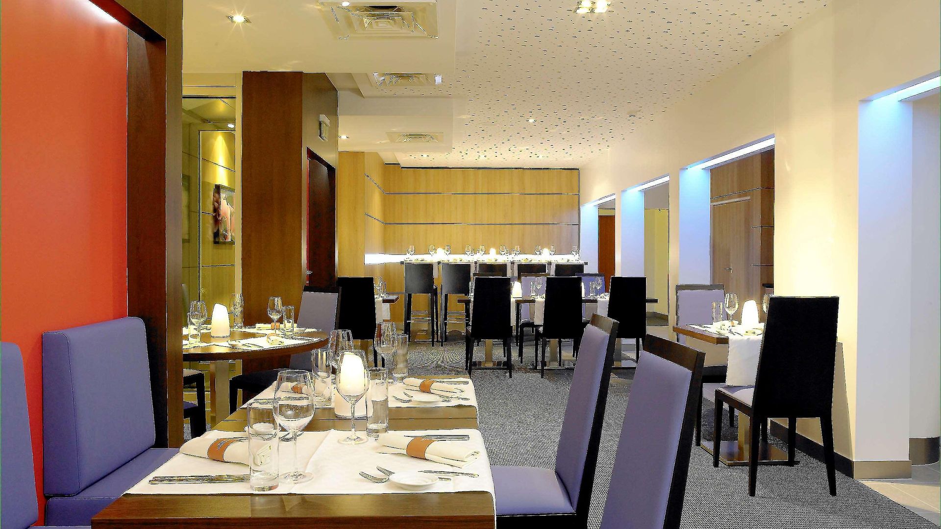 Hotel Novotel West 4*