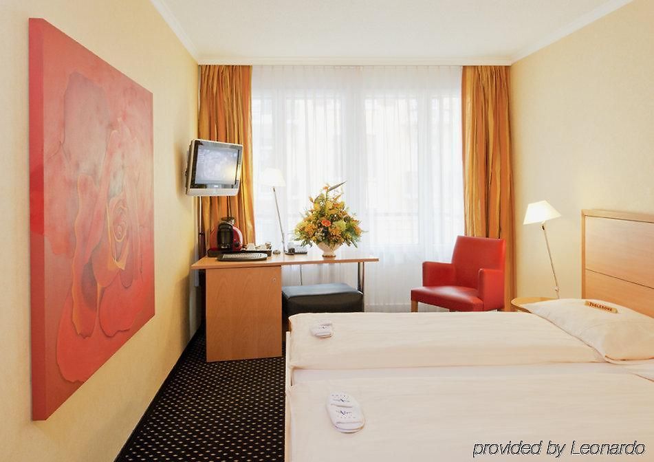 Züri By Fassbind Hotel 4*