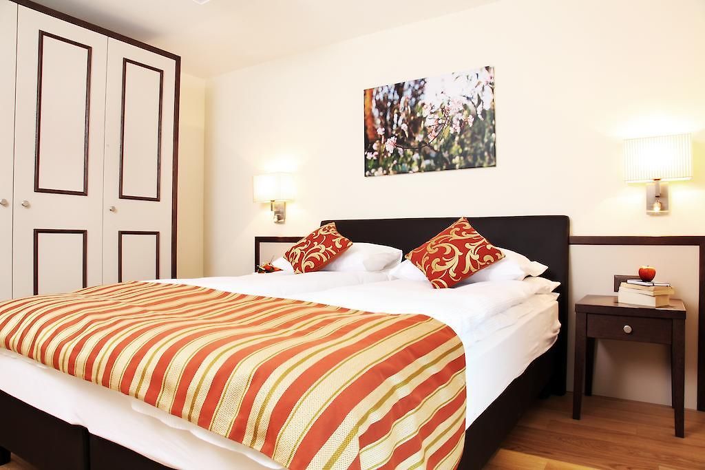 - Kieselgasse 4*