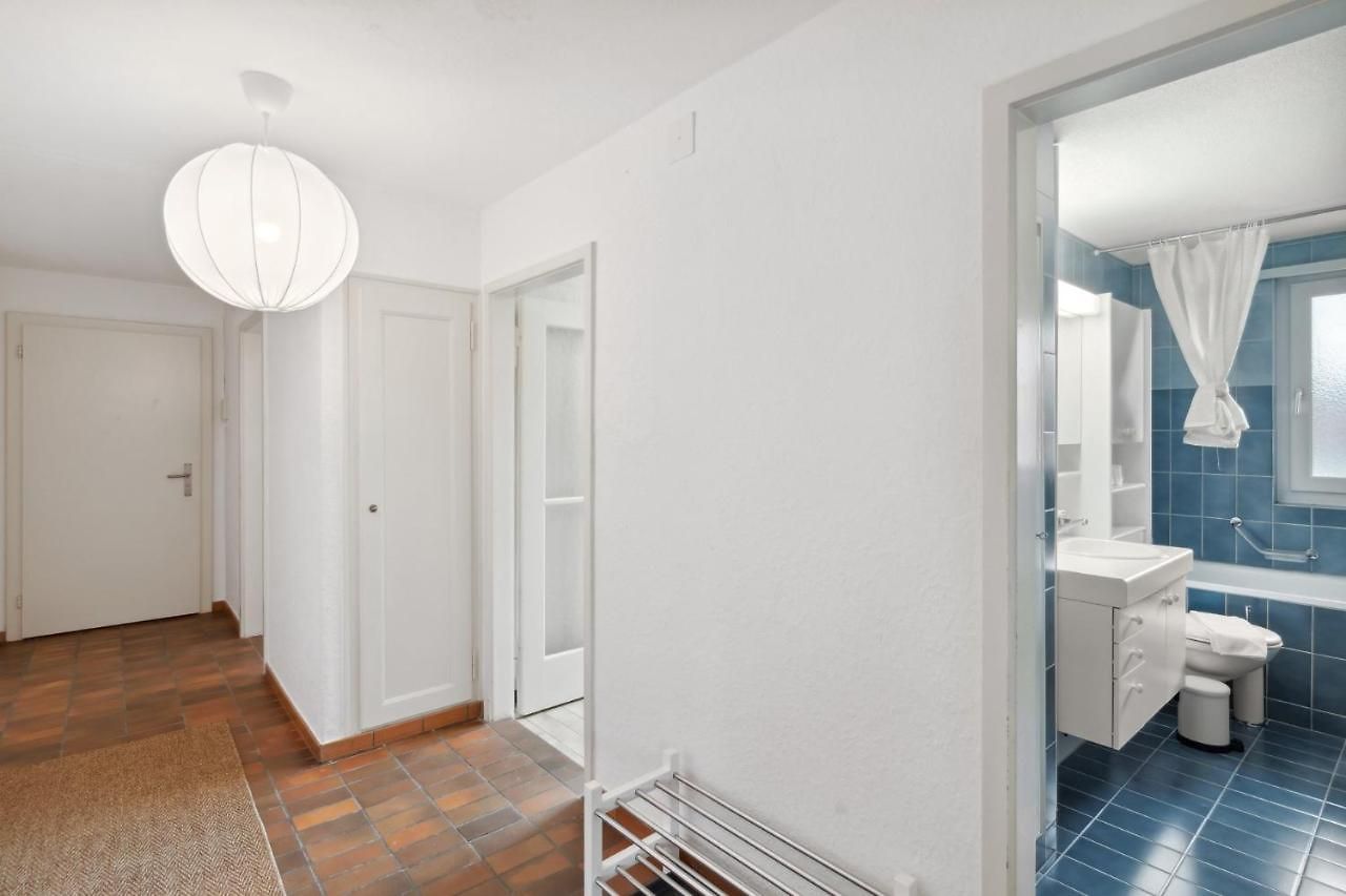 Affordable Comfort In Apartment