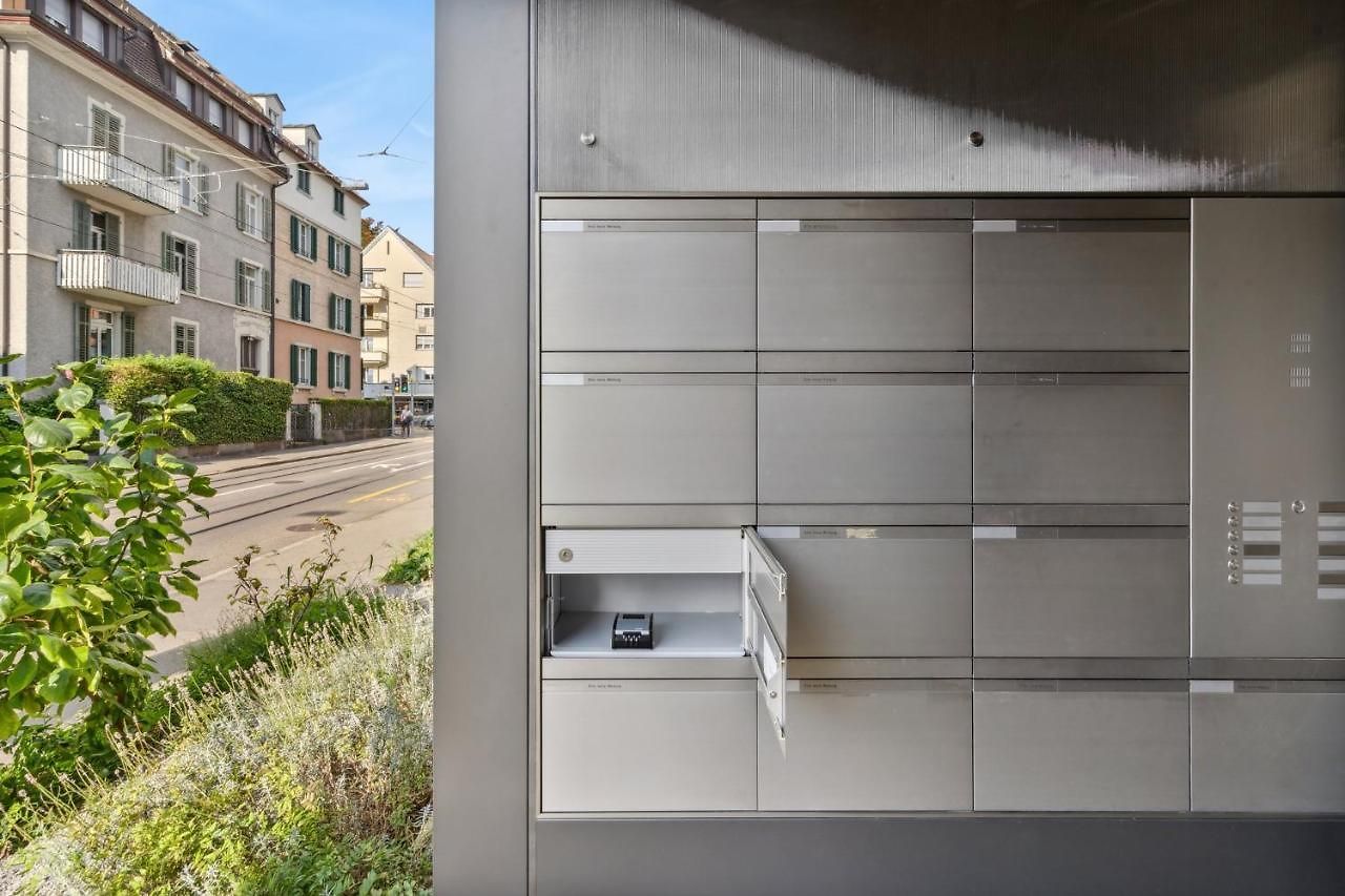 Flat: & Convenience Apartment