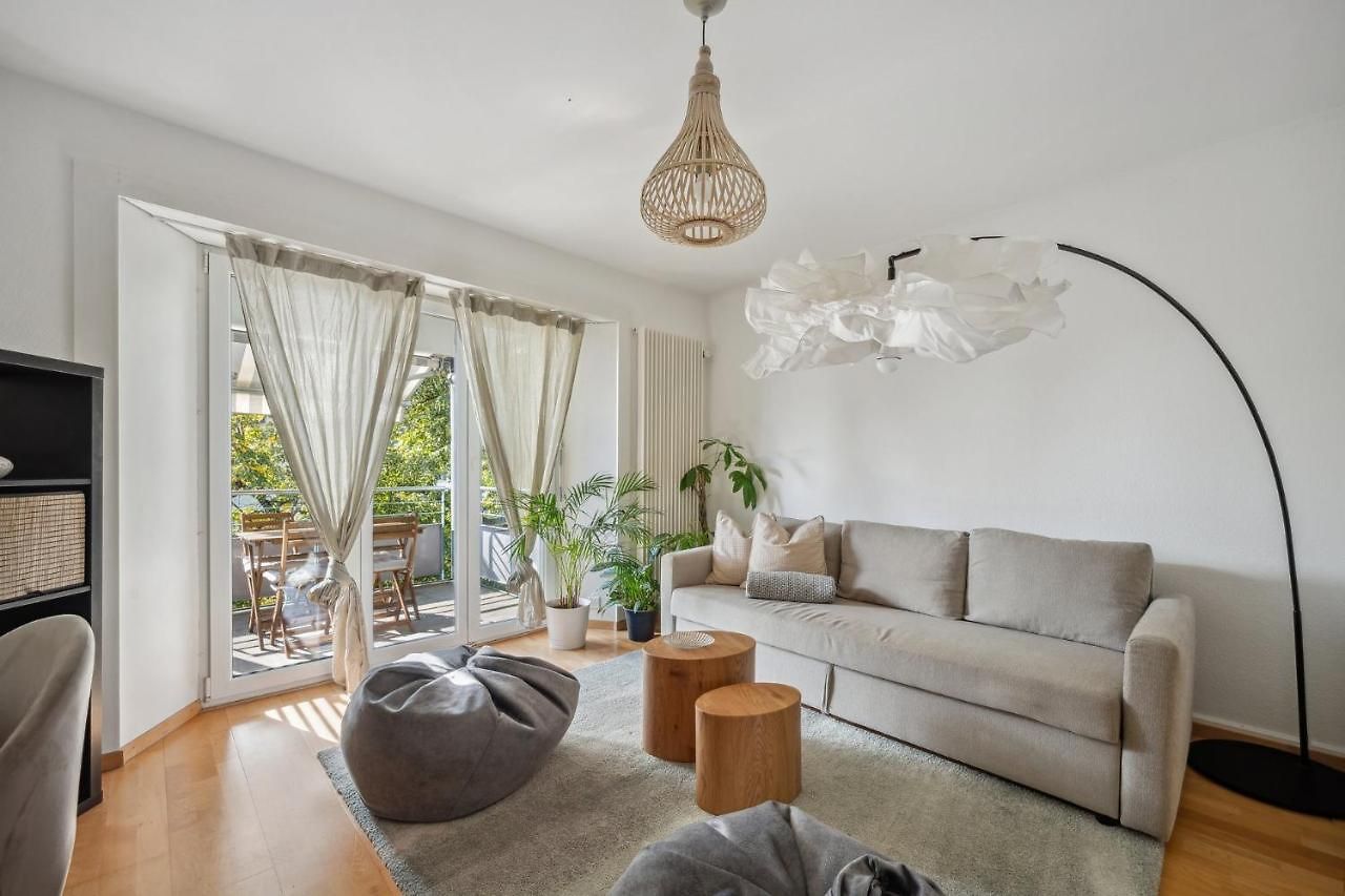 Comfortable In Oerlikon 20 Minutes Away From Airport *