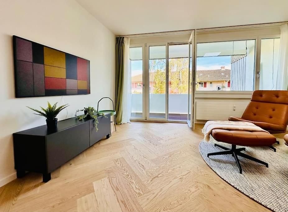 Apartment Modern With Air Condition & Balcony *