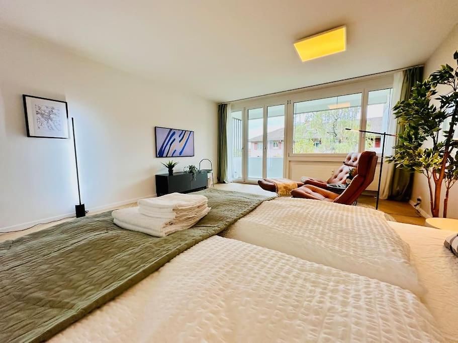 Modern With Air Condition & Balcony Apartment