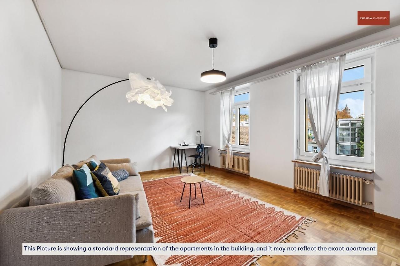 Apartment Spacious In *