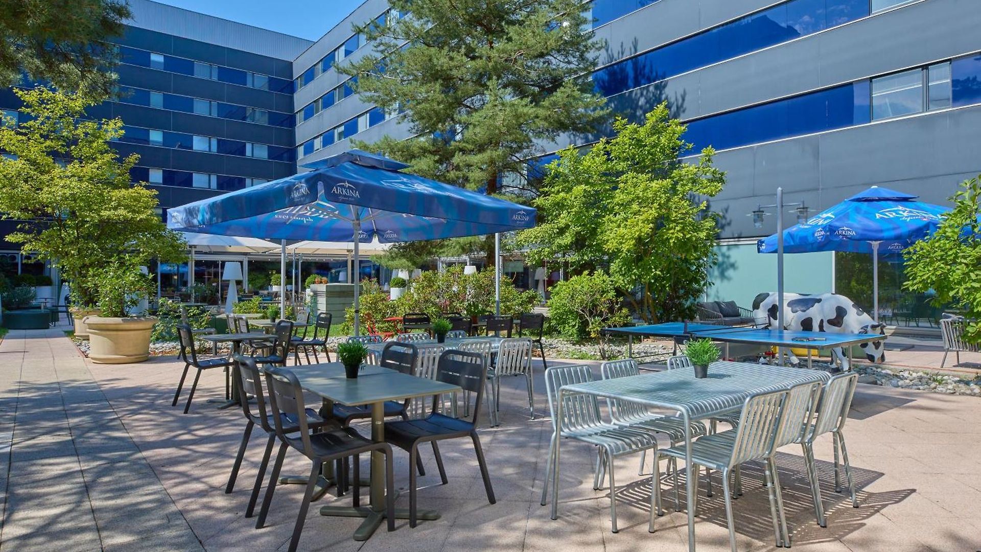 Ibis West Hotel 3*