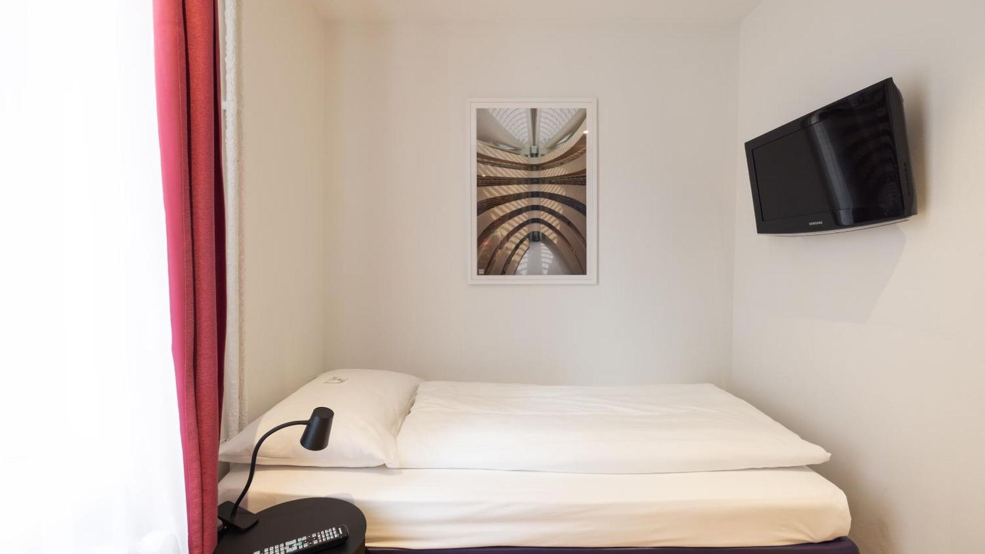 Hotel Fred Hauptbahnhof - Self Check-in Zurich