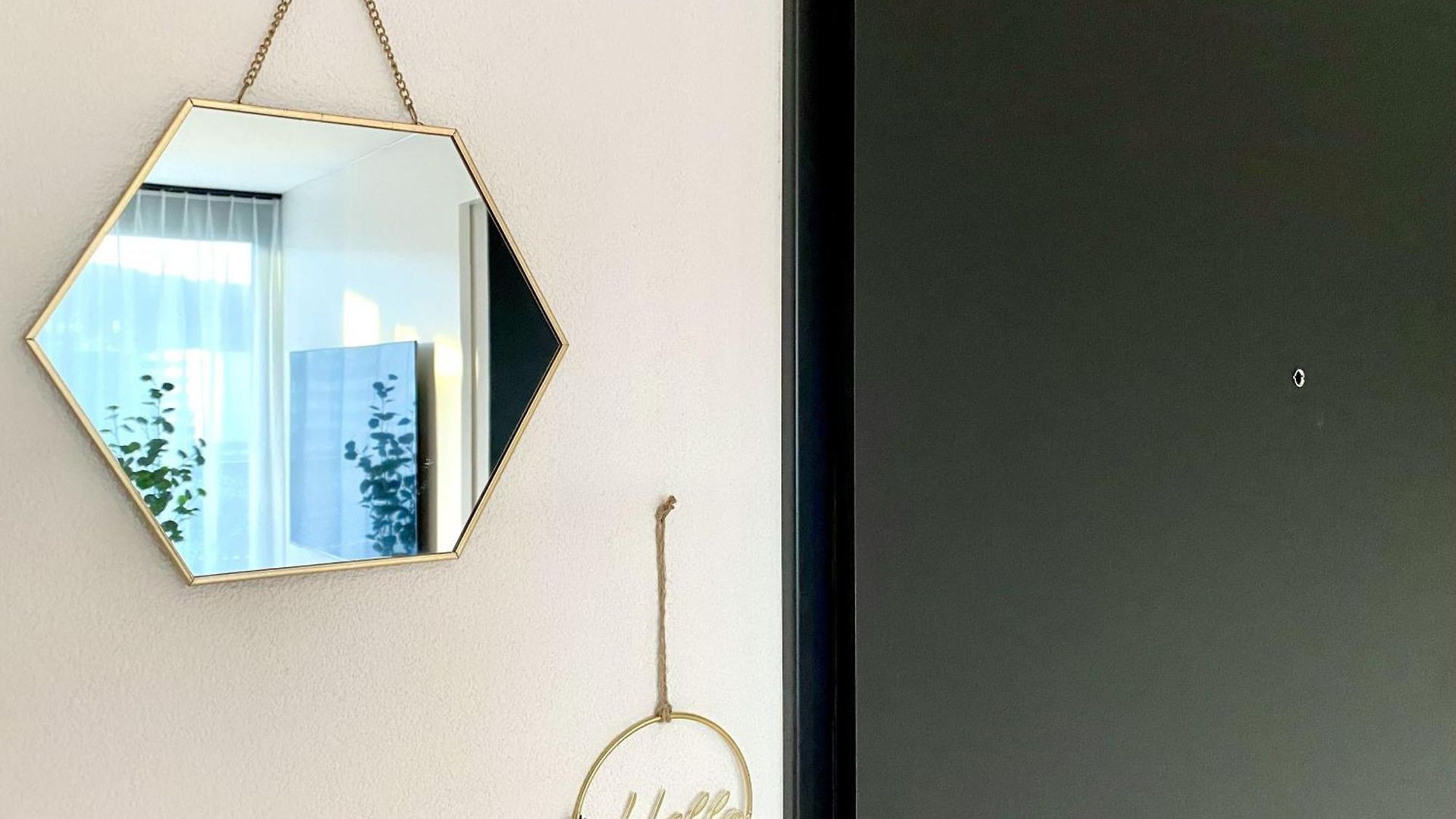 Apartment Glad Spot: - - Design - Netflix *