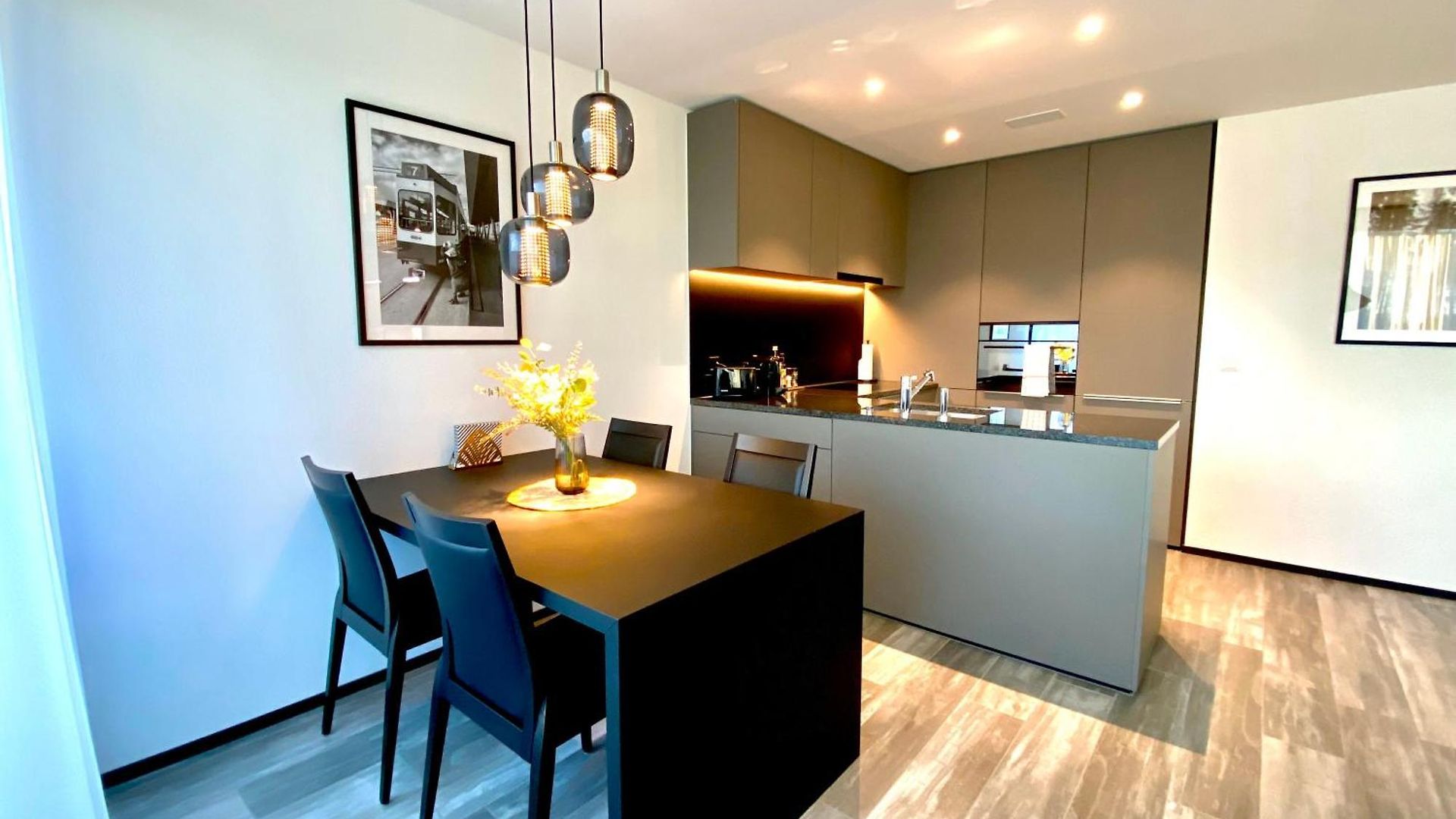 Apartment Glad Spot: - - Design - Netflix Zurich