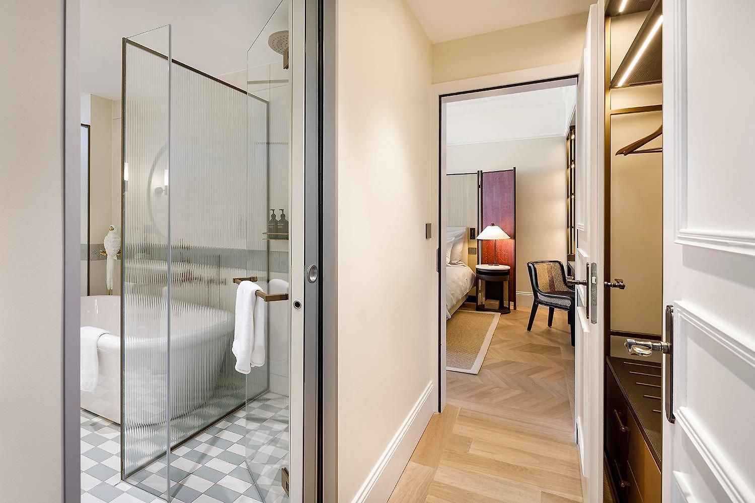 Hotel Small Luxury Ambassador