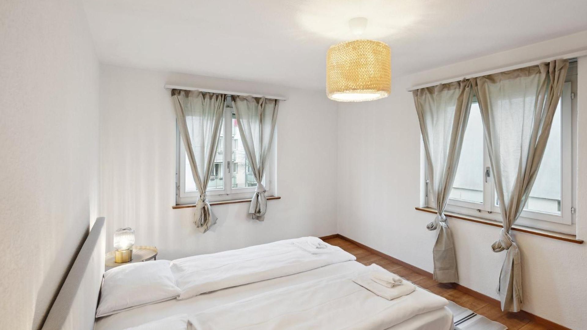 Affordable Comfort In Apartment