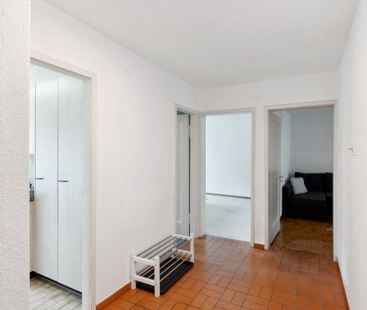 Cozy 2 Bedroom In Apartment