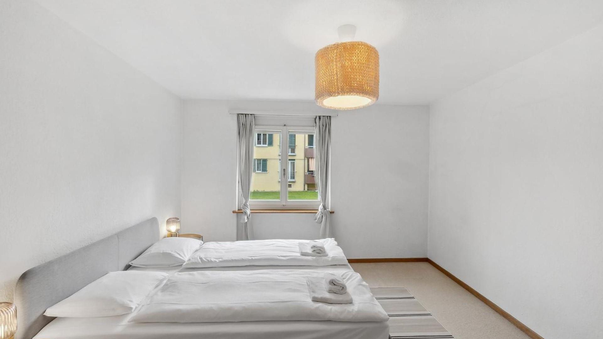 Cozy 2 Bedroom In *